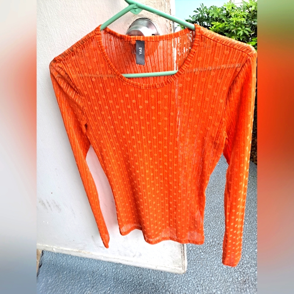 Women's YAS Orange Dot Pattern Long Sleeve Top Shirt Size Small